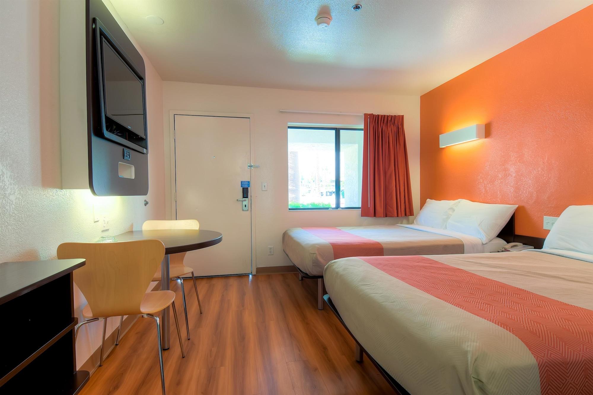 Motel 6-Palm Springs, Ca - Downtown Exteriér fotografie