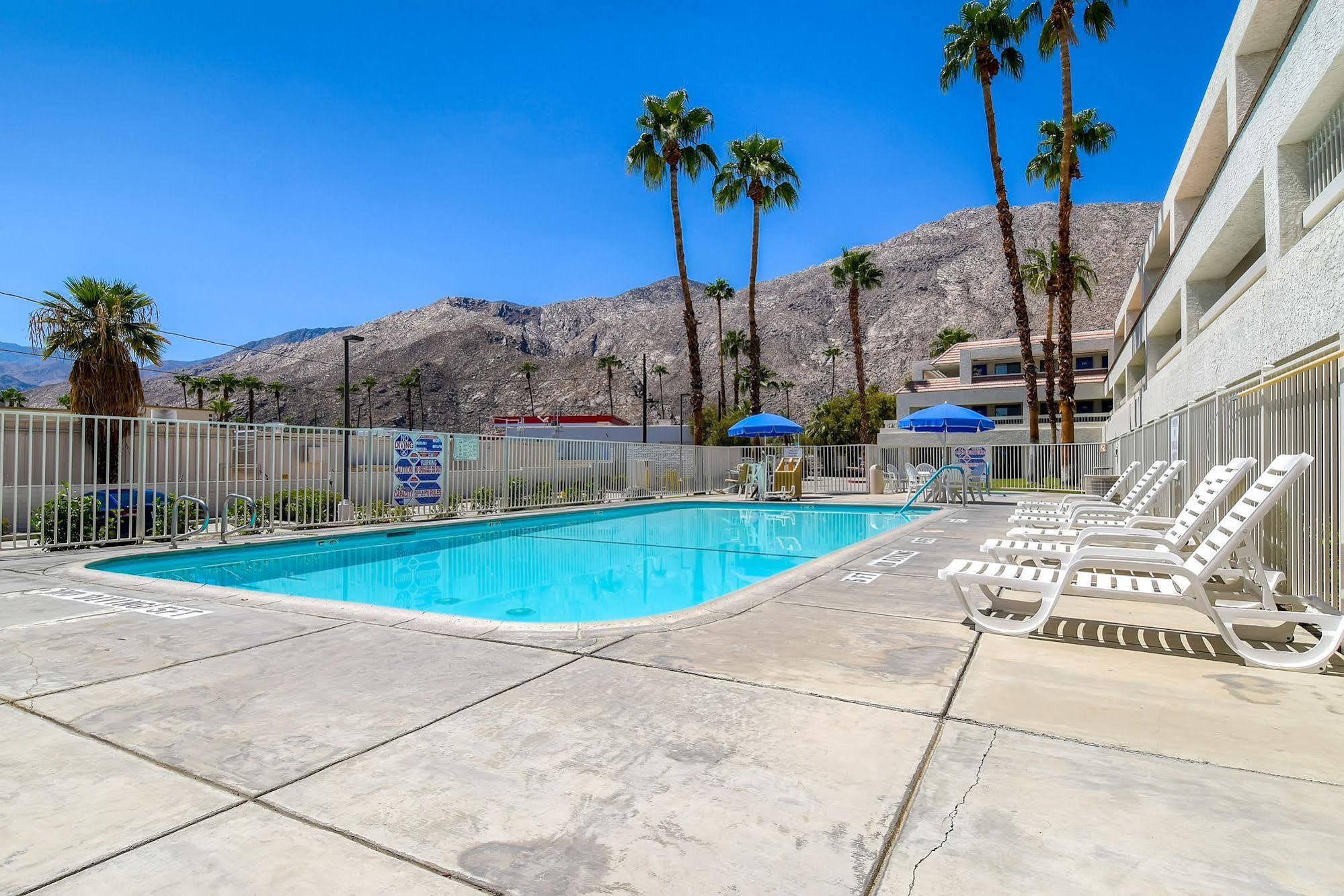Motel 6-Palm Springs, Ca - Downtown Exteriér fotografie