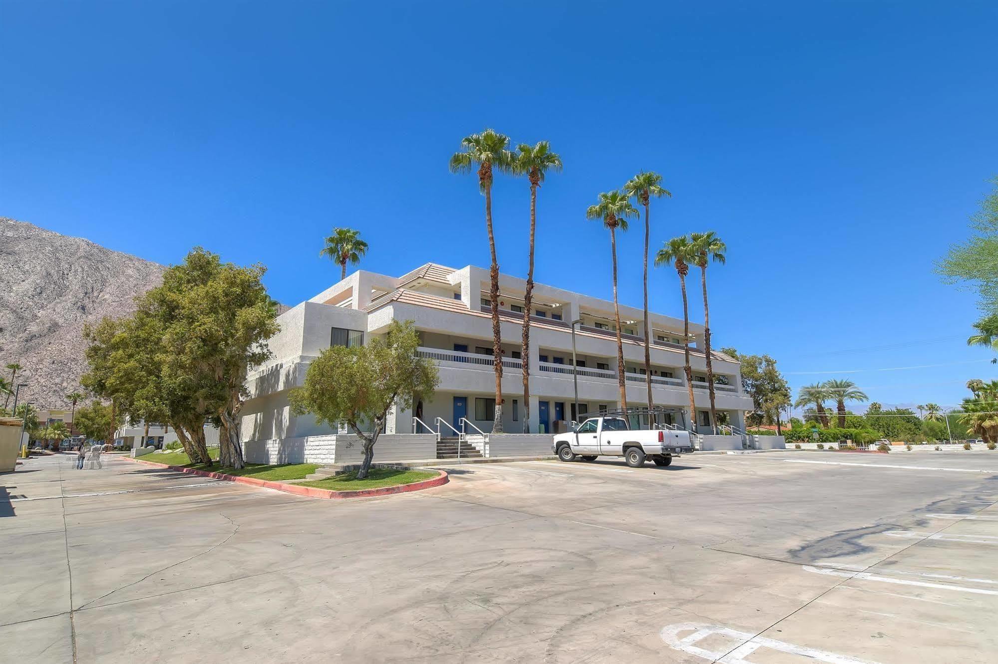 Motel 6-Palm Springs, Ca - Downtown Exteriér fotografie
