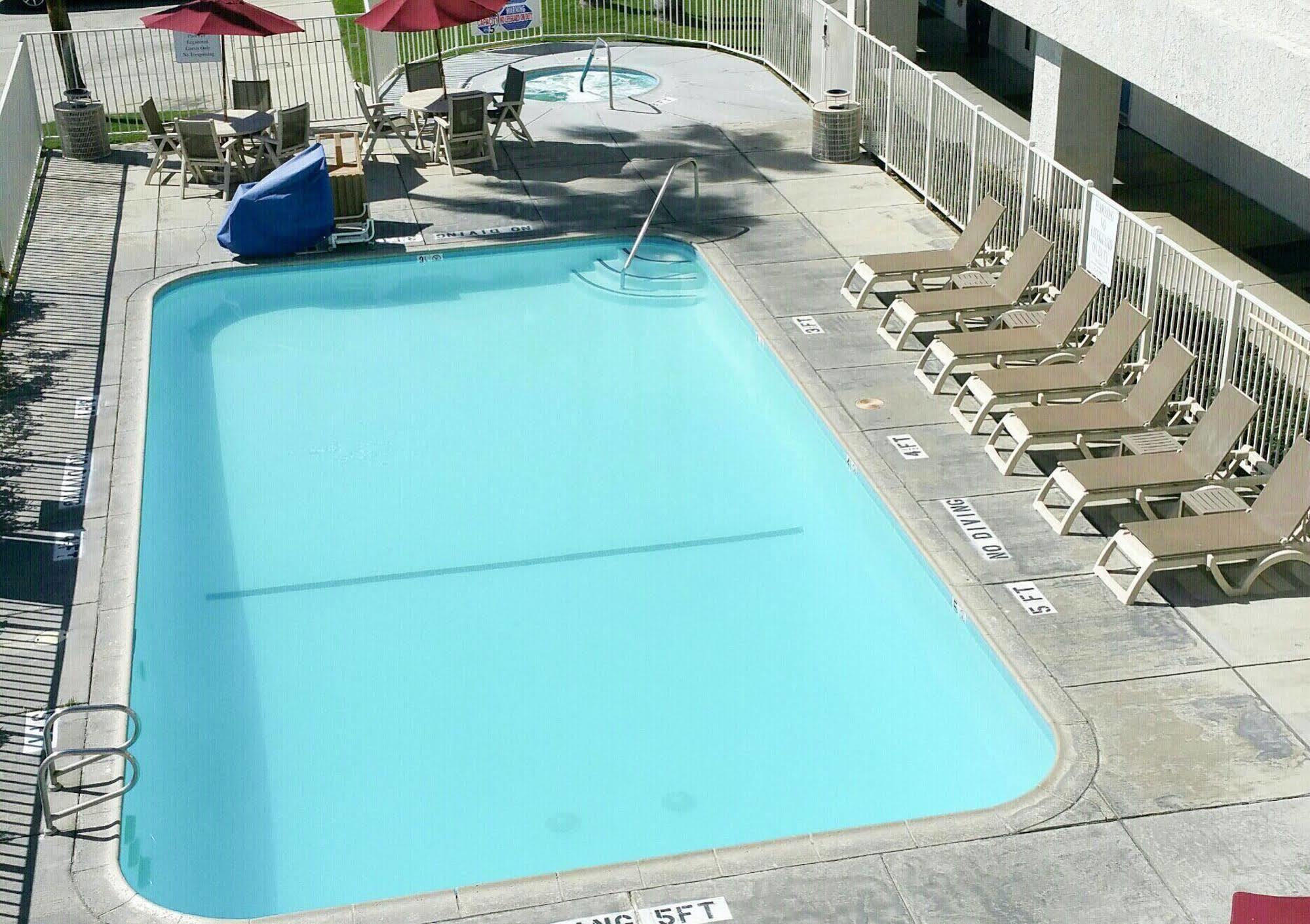 Motel 6-Palm Springs, Ca - Downtown Exteriér fotografie